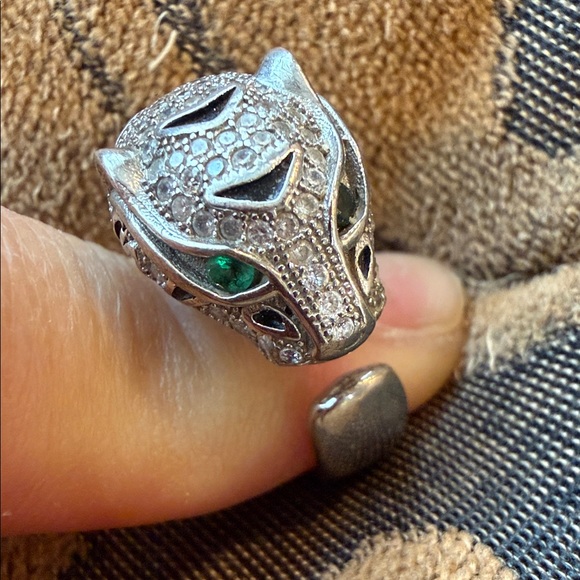 Silver Adjustable Ring with Cougar design - Picture 3 of 8